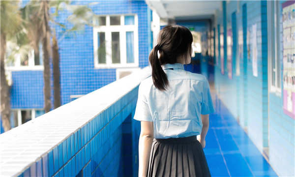 盈江如何找到一个可以帮助我生孩子的女人？