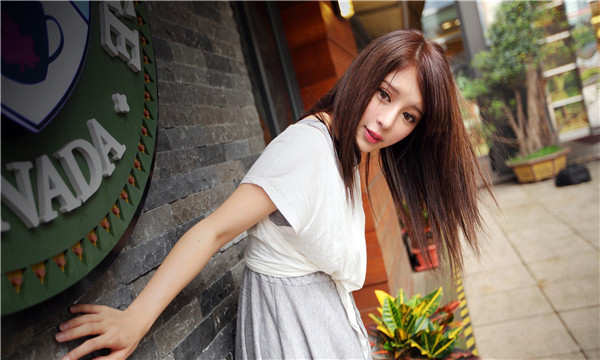 盈江想找一个女性生孩子给报酬-｛找个女人生孩子多少钱｝